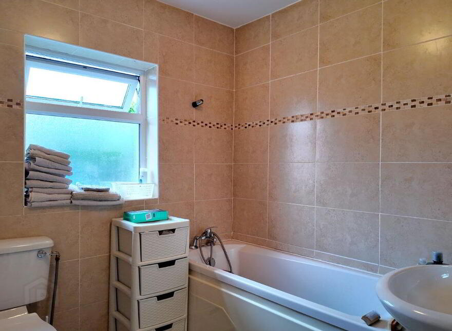 Moores Cottage, The Demesne, Frenchpark, F45HH27