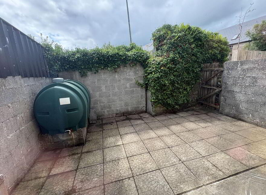 5 Abbey Court, Frenchpark, F45Y398