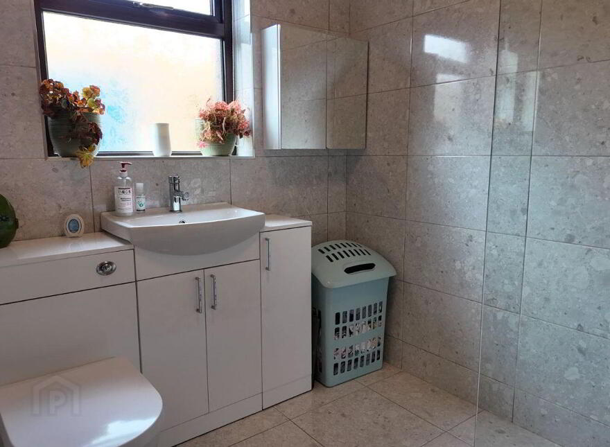 Carrigans Lower, Ballymote, F56W296