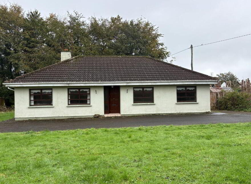 Woodenbridge Road, Deerpark, Boyle, F52P998