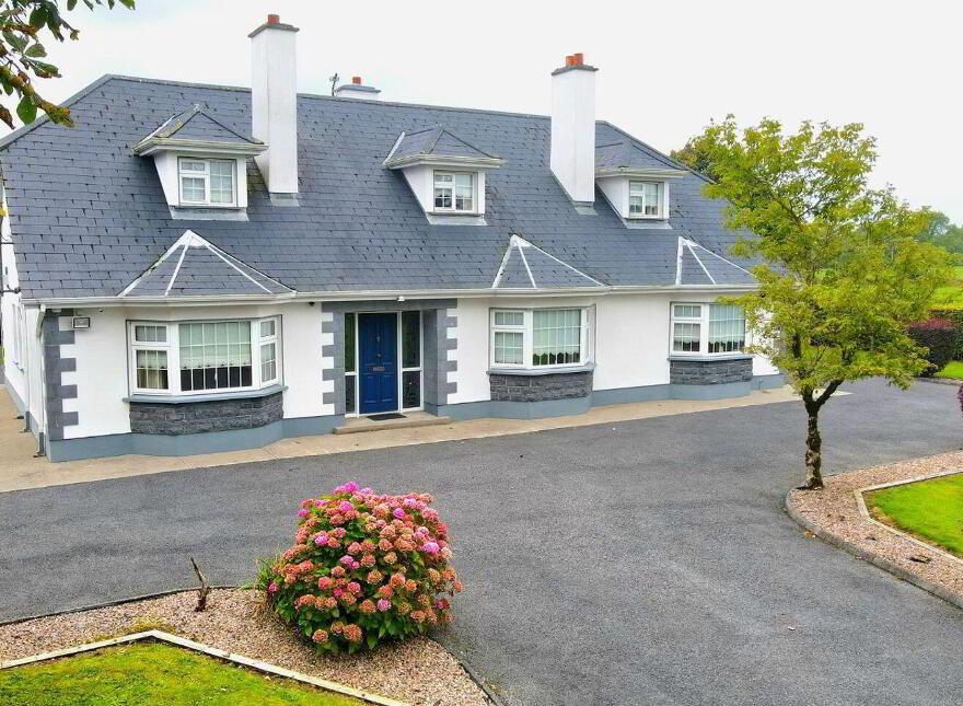 Cloonshanville, Frenchpark, F45RX92