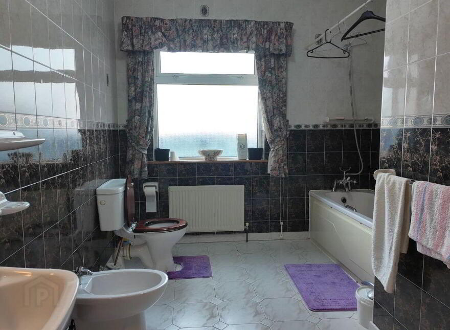 Cloonshanville, Frenchpark, F45RX92