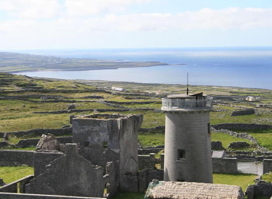 Old Lighthouse, Inis Mór, Aran Islands