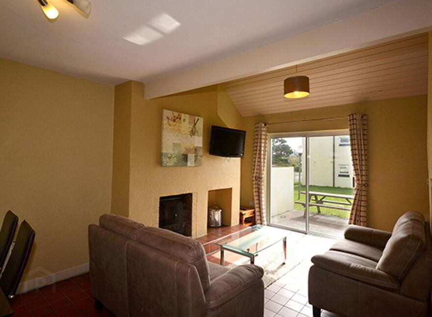 Carraroe Holiday Cottages, Carraroe