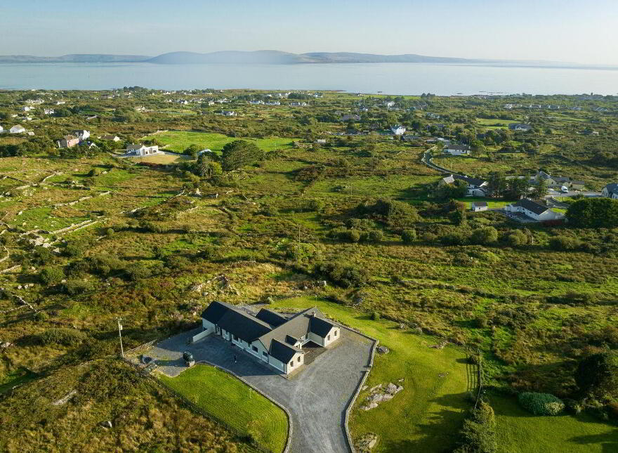 Baile Eamon, Spiddal, H91WA2P
