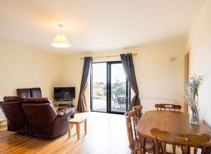 Baile Eamon, Spiddal, H91WA2P