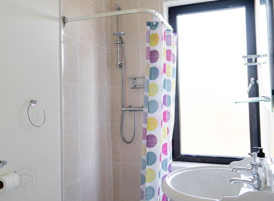 Baile Eamon, Spiddal, H91WA2P