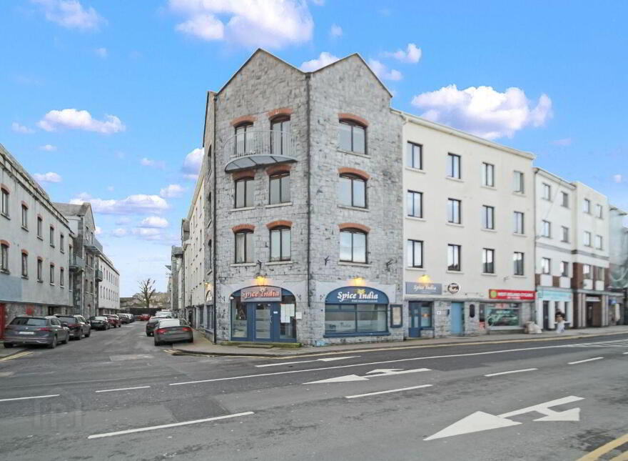 Town House, 1 Bridgewater Court, Galway City Centre, H91W825