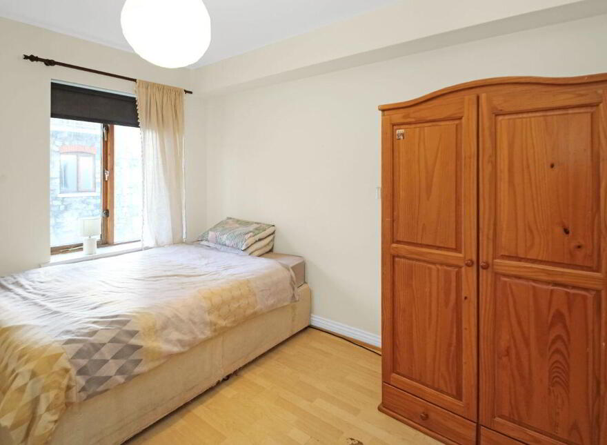 Town House, 1 Bridgewater Court, Galway City Centre, H91W825