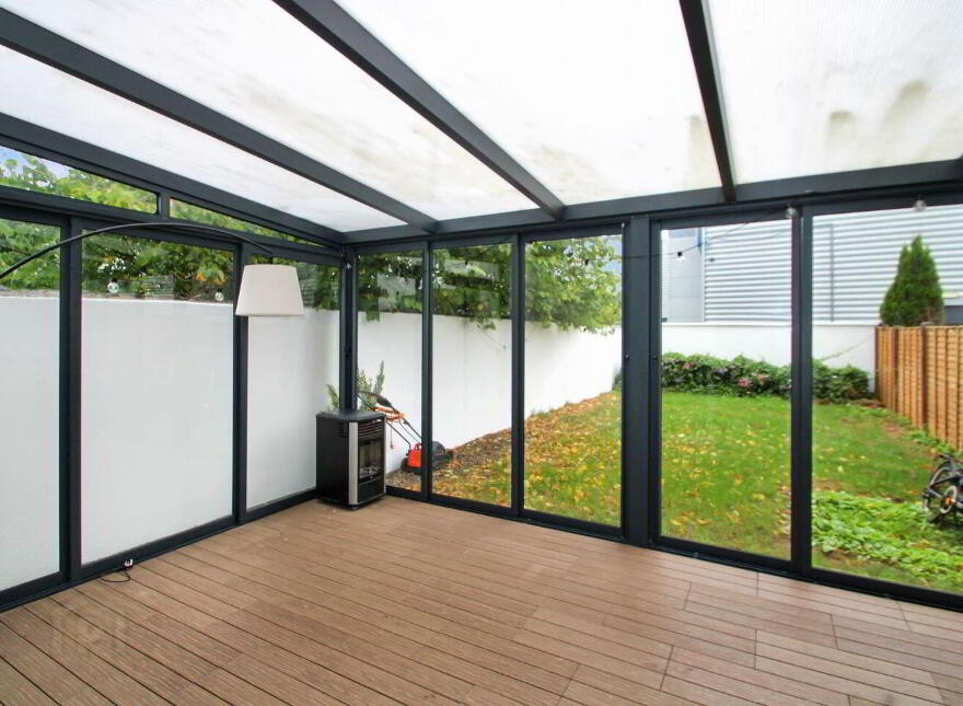 101 Sailin, Wellpark, H91HNE5