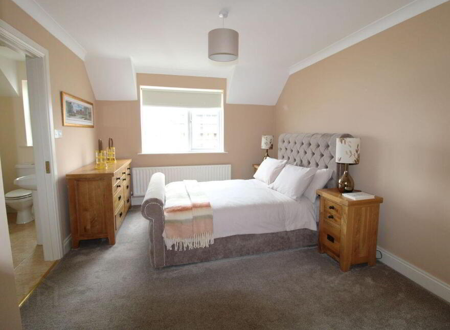 94 Slí Gheal, Ballymoneen Road, Knocknacarra, H91K27C