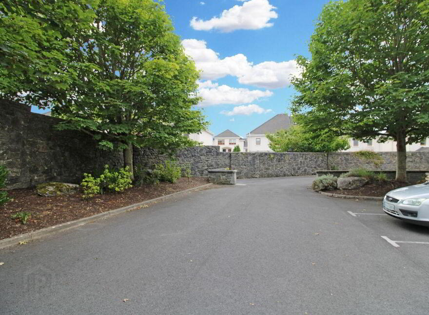 94 Slí Gheal, Ballymoneen Road, Knocknacarra, H91K27C
