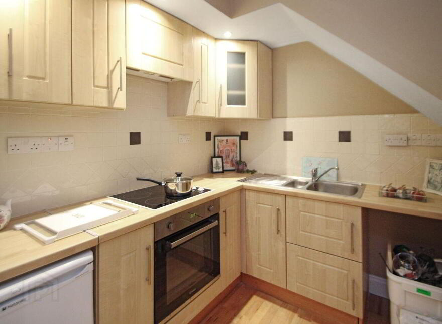 6 Connolly Terrace, Bohermore, Galway City Centre, Galway City Centre