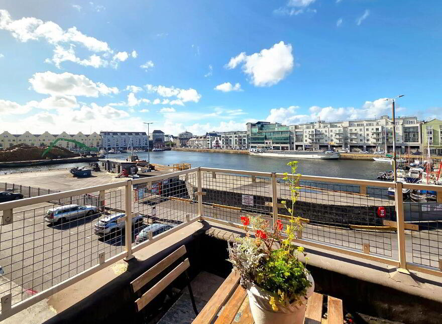 Apt 8, Cé Na Mara, Galway City Centre, H91W201