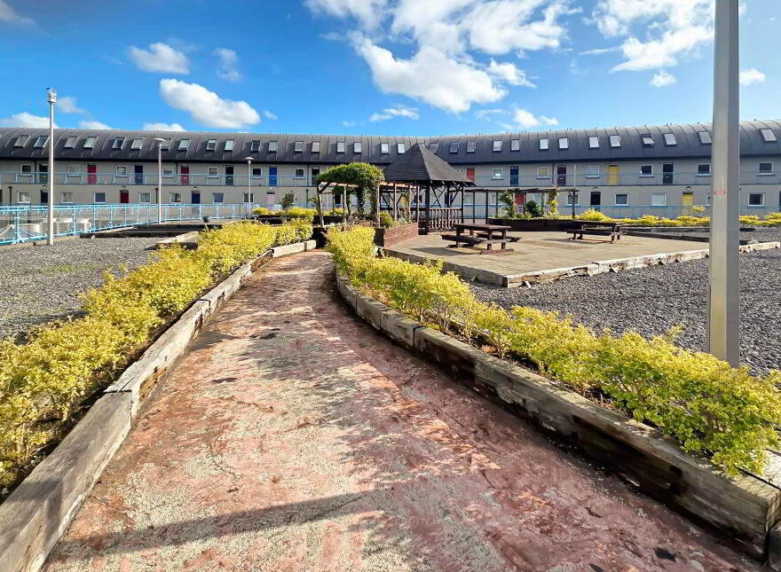Apt 8, Cé Na Mara, Galway City Centre, H91W201