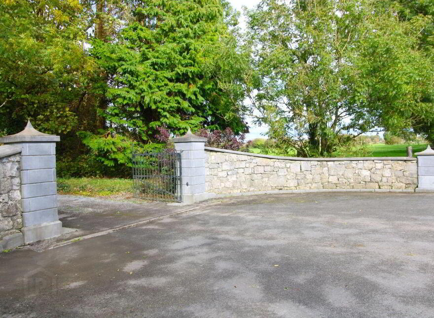 Peakroe, Athenry, H65C578