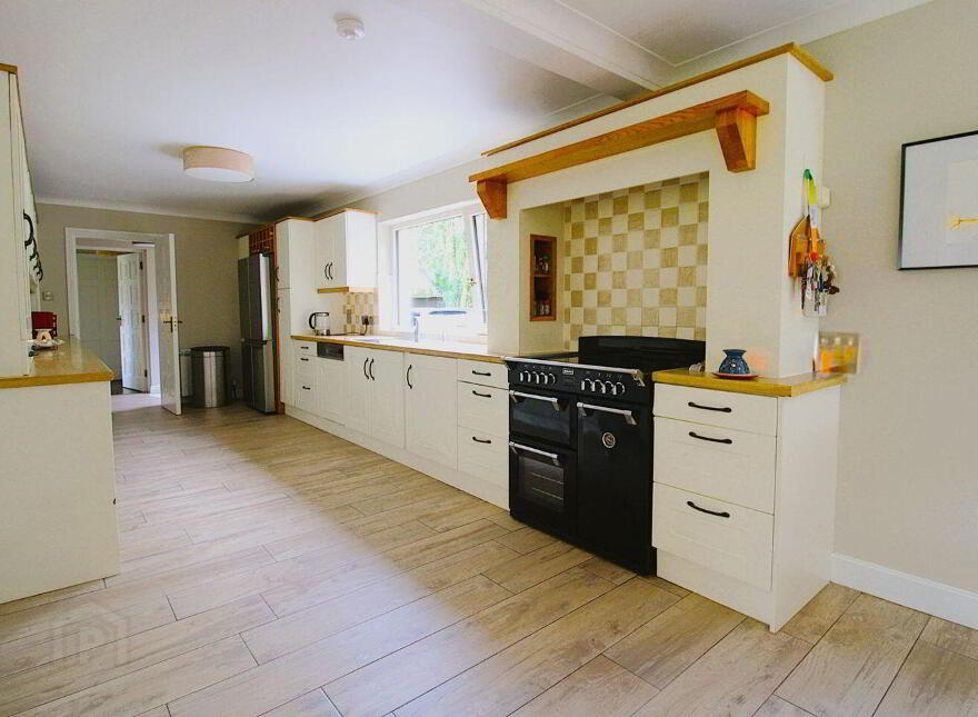 Peakroe, Athenry, H65C578