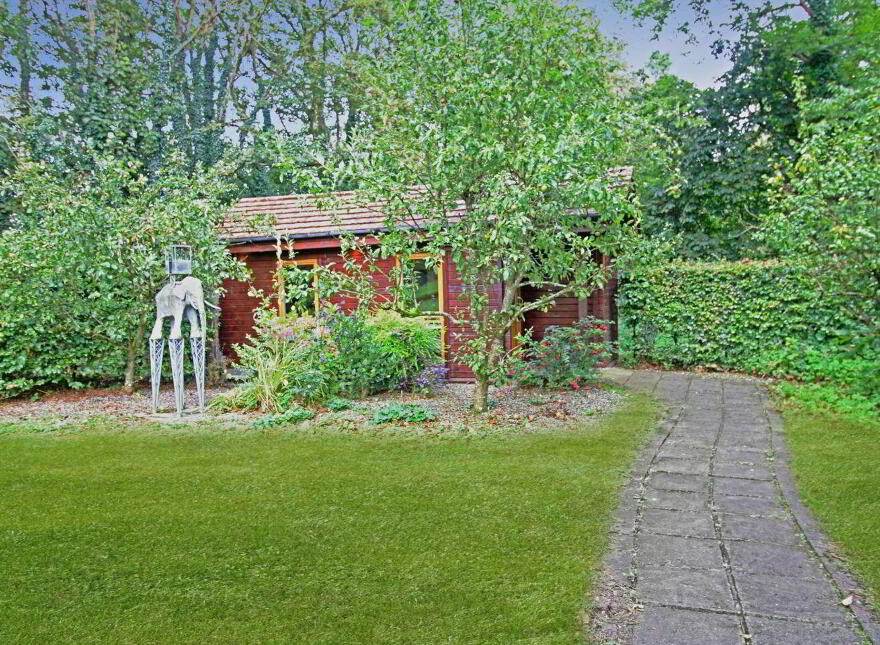 Peakroe, Athenry, H65C578