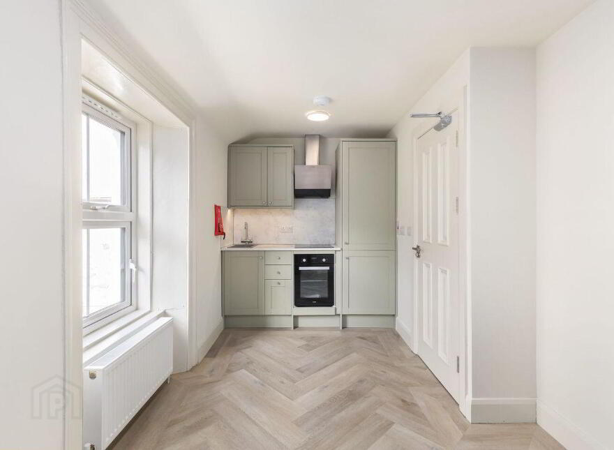 91b George's Street Lower, Dun Laoghaire, Dún Laoghaire, Dun Laoghaire, A96R125