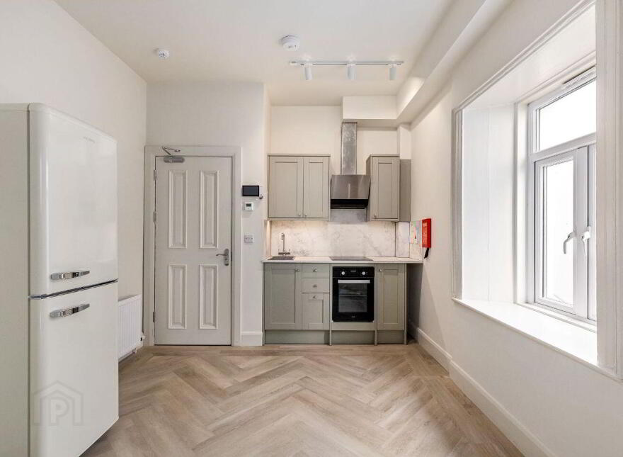 91b George's Street Lower, Dun Laoghaire, Dún Laoghaire, Dun Laoghaire, A96R125