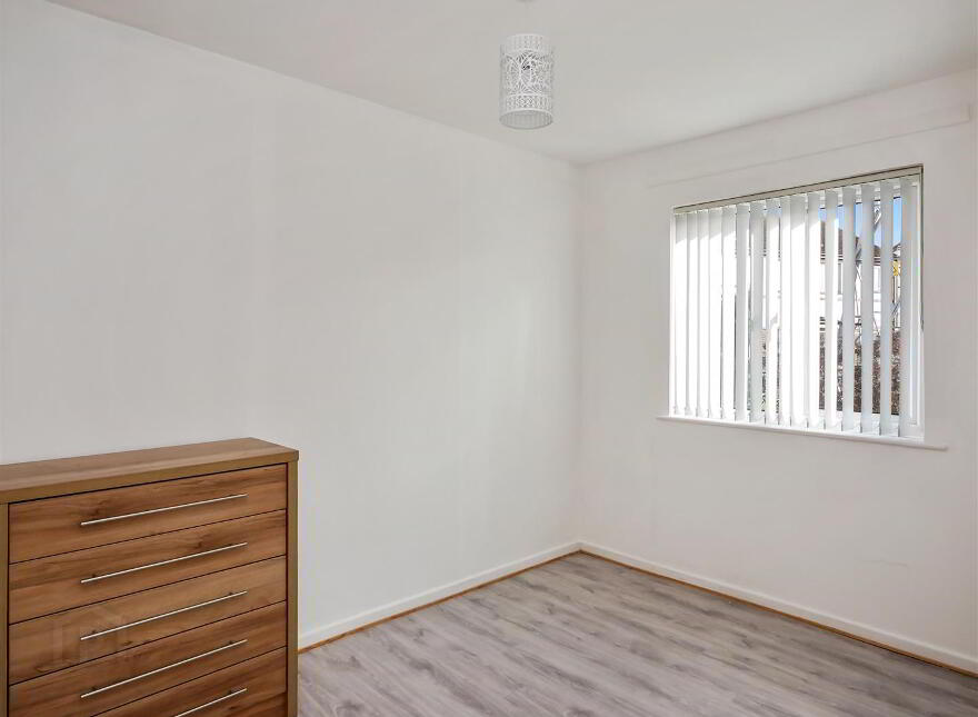 8b Rossdale Gardens, Cairnshill Road, Four Winds, Belfast, BT8 6XG