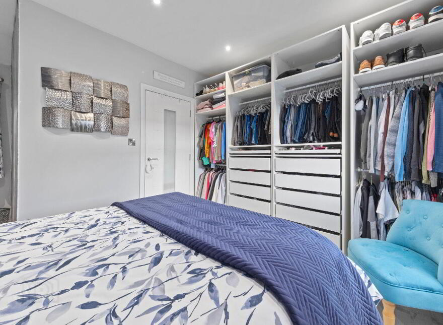 1 Dhu Varren Gardens, Portrush, BT56 8LW