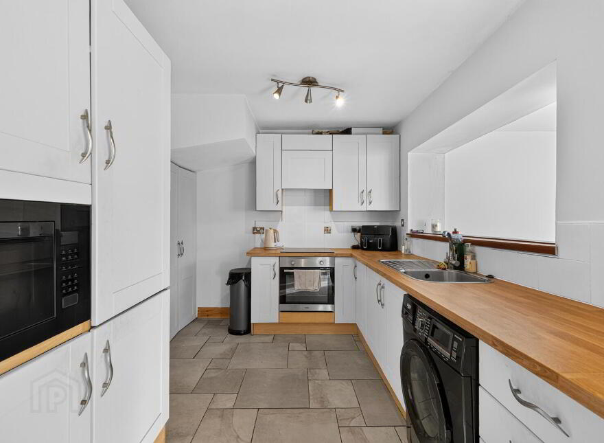 13 Rockland Drive, Moneyreagh, Newtownards, BT23 6BD