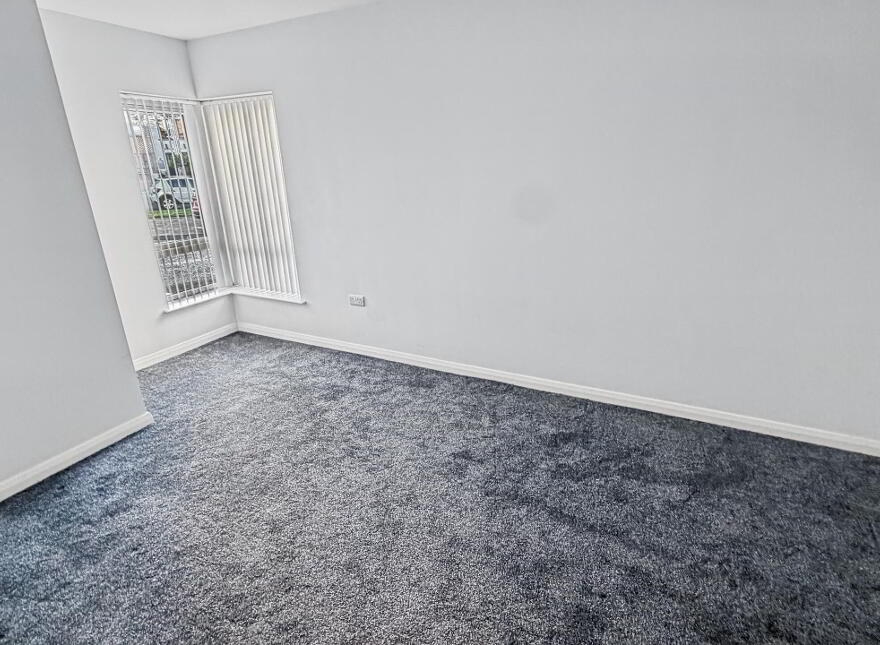 82 Phoenix Fields, Ballymena, BT42 2BF