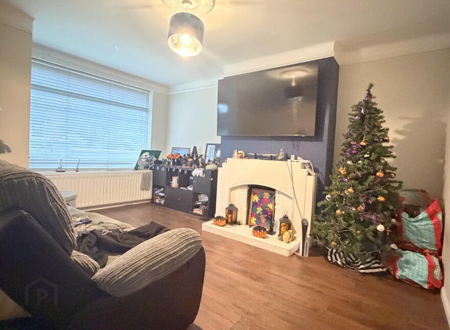 41 Lyndhurst Gardens, Belfast, BT13 3PH