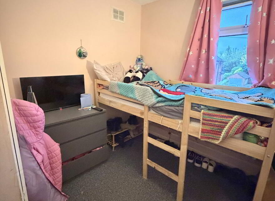 41 Lyndhurst Gardens, Belfast, BT13 3PH