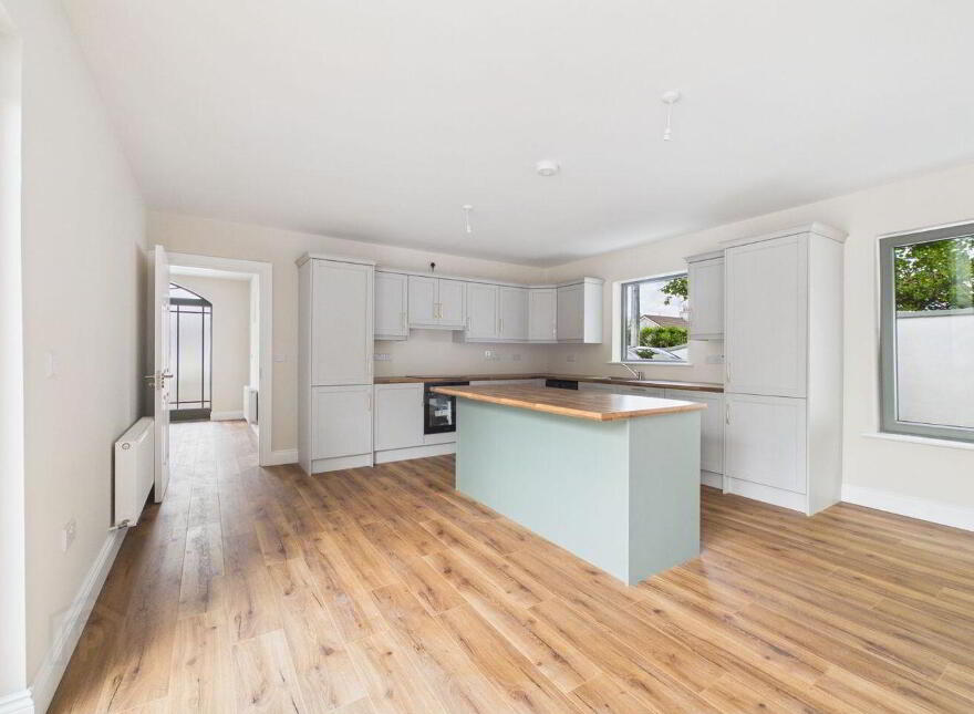 Heywood Manor, Castlecomer Road, Ballinakill