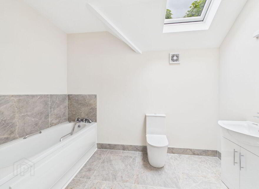 Heywood Manor, Castlecomer Road, Ballinakill