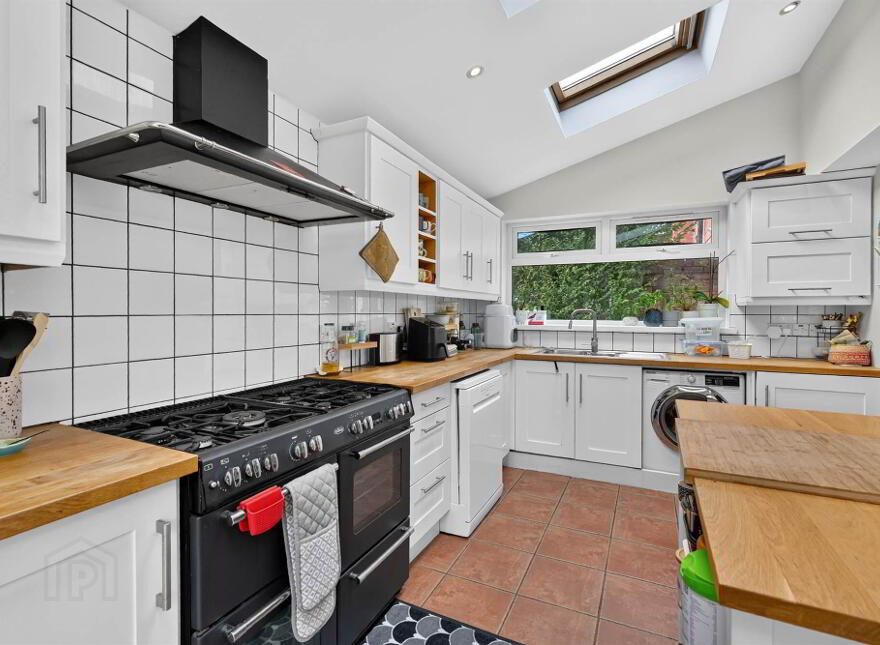 4 Connsbrook Drive, Belfast, BT4 1LU