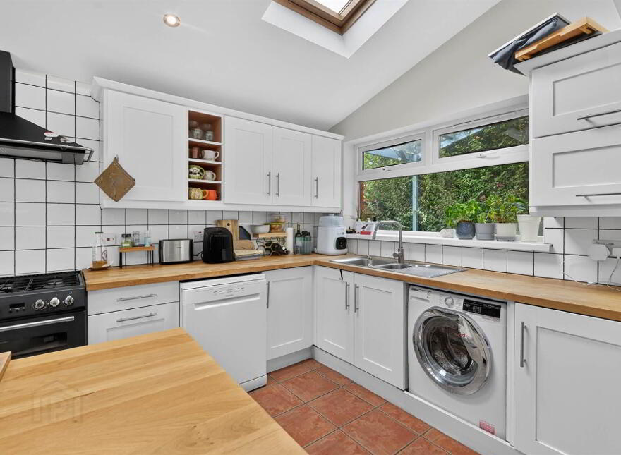 4 Connsbrook Drive, Belfast, BT4 1LU