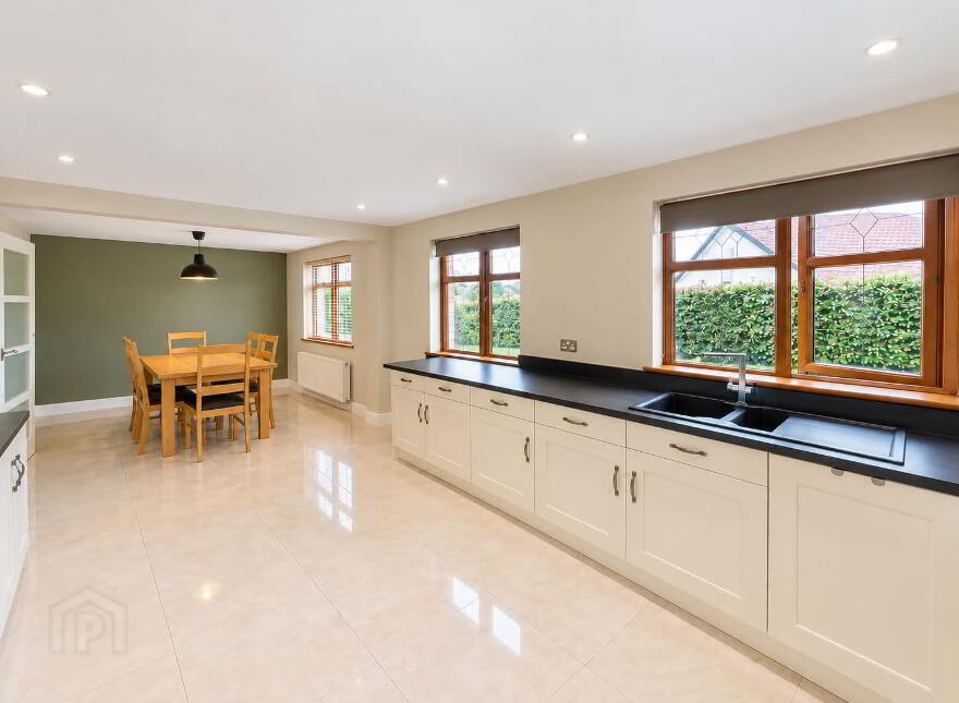 24 Thornlea, Omagh, BT79 0EL