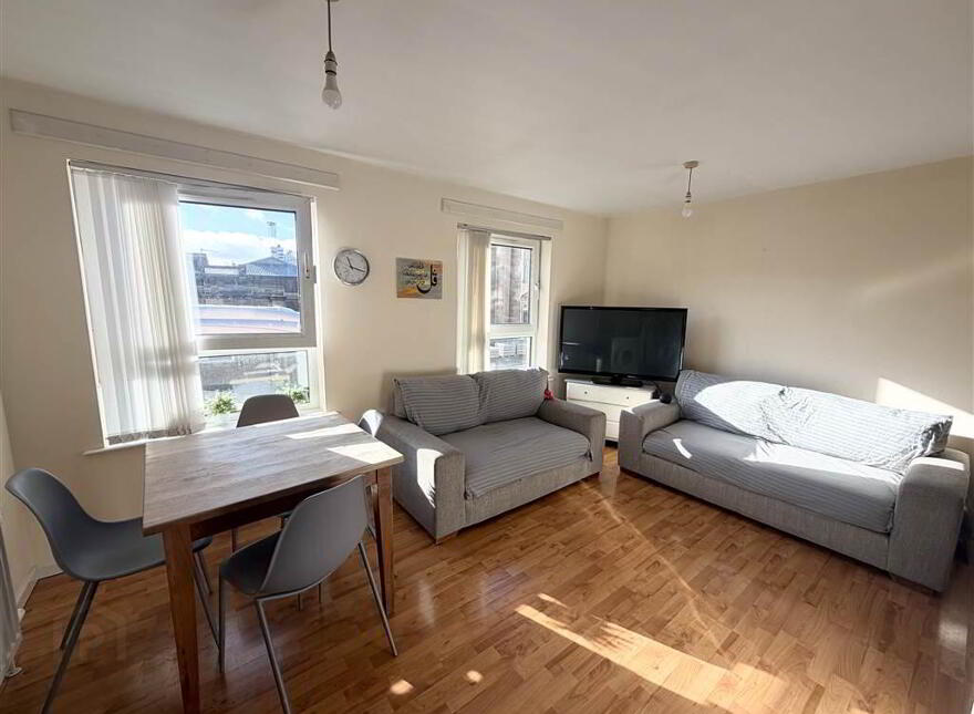3 College Gate, College Square North, Belfast, BT1 6AS