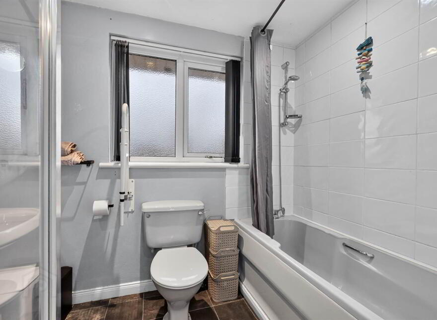 2 Kingsmere Avenue, Bangor, BT19 6FG