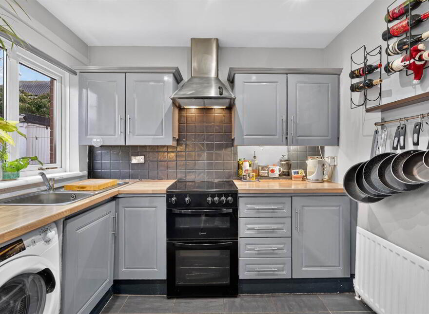 2 Kingsmere Avenue, Bangor, BT19 6FG