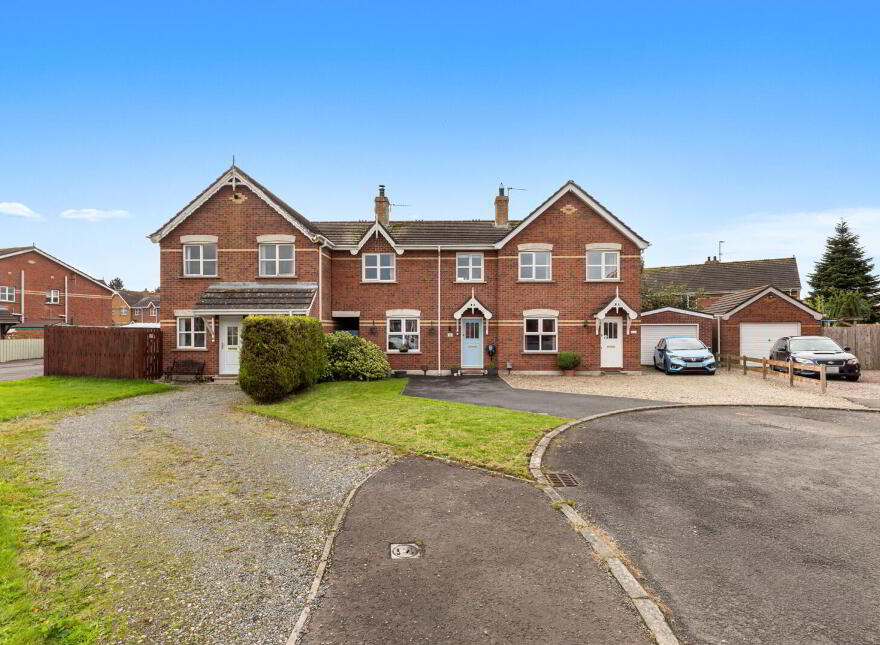 8 Whitethorn Avenue, Newtownards, BT23 8WT
