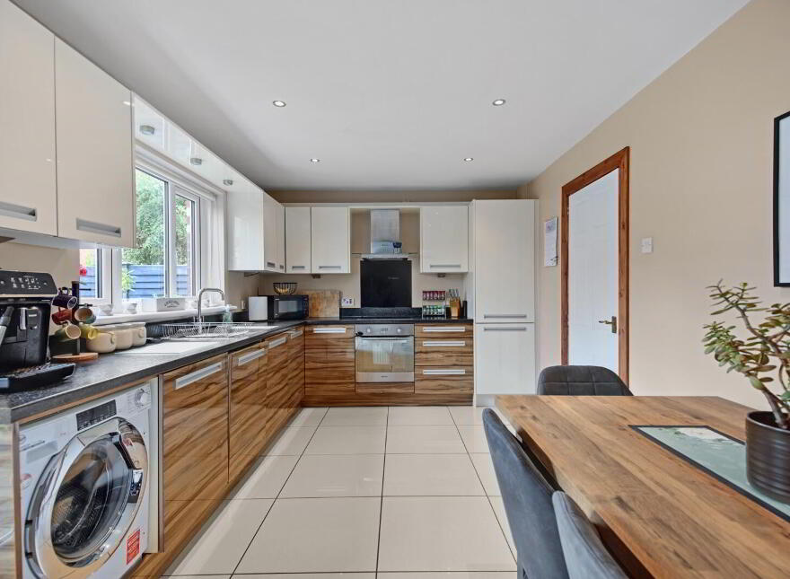 8 Whitethorn Avenue, Newtownards, BT23 8WT
