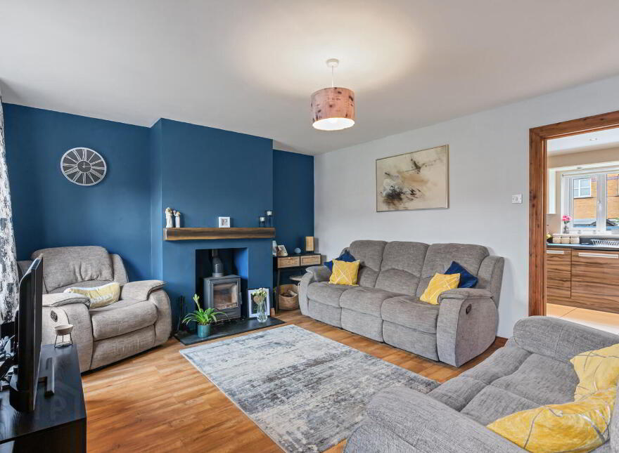 8 Whitethorn Avenue, Newtownards, BT23 8WT