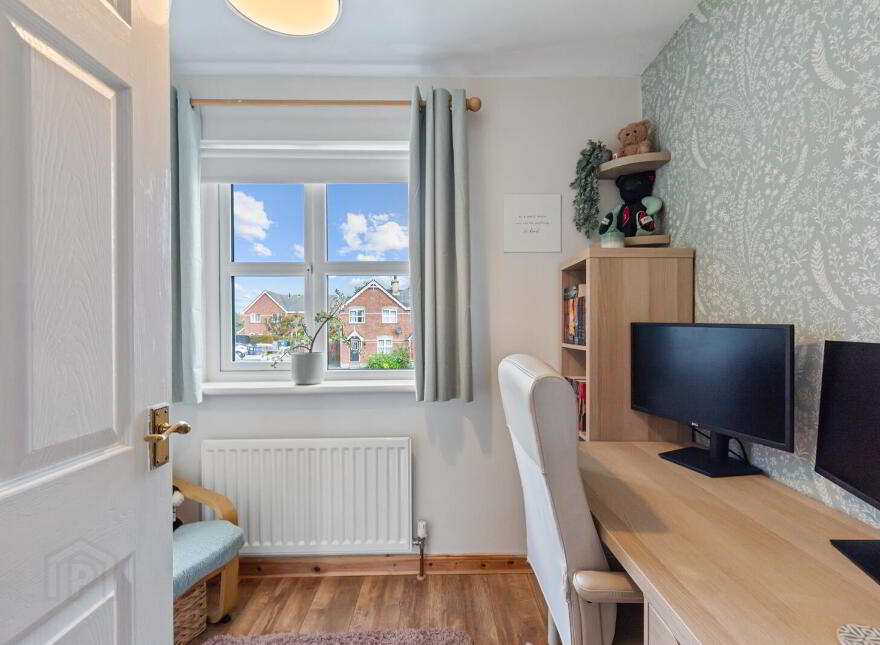 8 Whitethorn Avenue, Newtownards, BT23 8WT