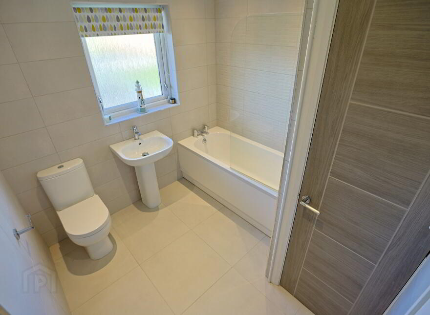 41 The Spires, Dromore, BT25 1QE