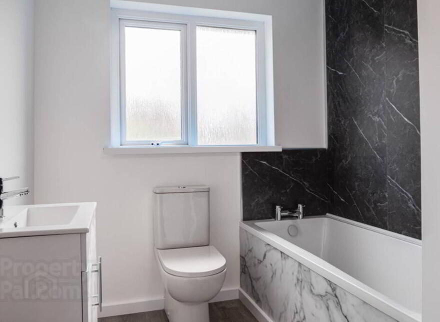 8 Carlton Park, Bangor, BT19 6WR