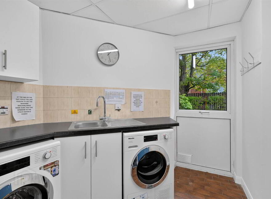 Apt 8 Castleton Court, 16 Osborne Park, Belfast, BT9 6HA