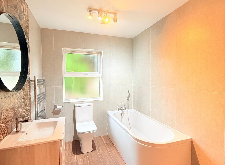 40 Andena Grange, Ballymena, BT43 5EU