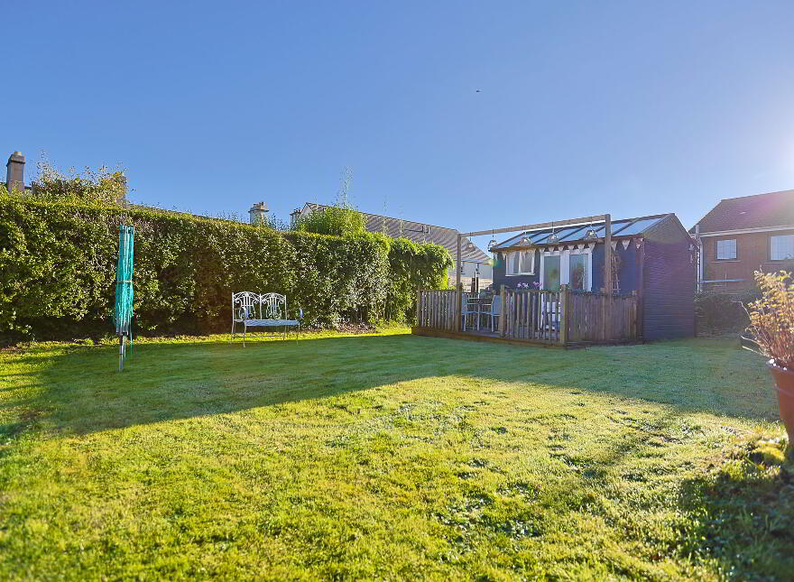 20 Saintfield Road, Lisburn, BT27 5BD
