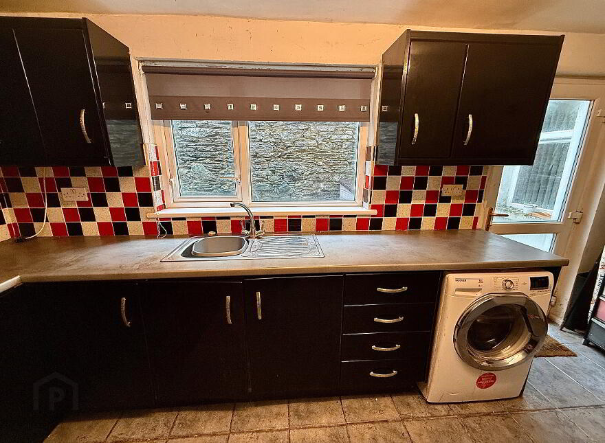 36 Benvarden Avenue, Waterside, Derry, BT47 2AS