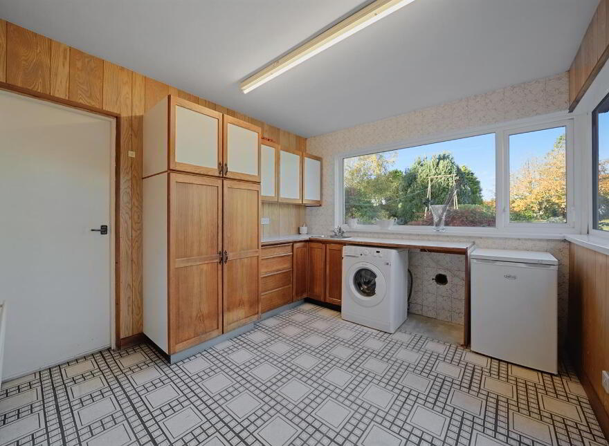 Apperley, 5 Dunover Road, Ballywalter, Newtownards, BT22 2LE