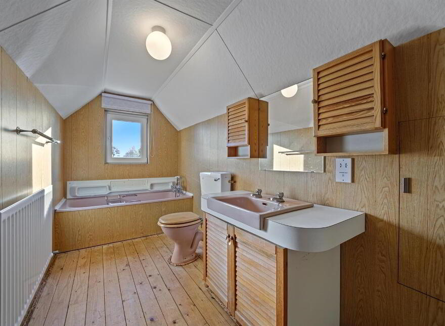 Apperley, 5 Dunover Road, Ballywalter, Newtownards, BT22 2LE